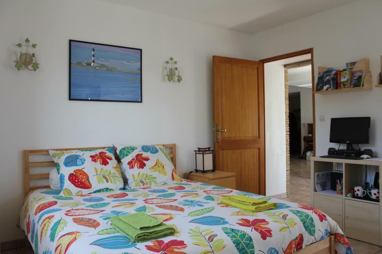 Mas Dou L'Estele Chambre D'Hotes Arles Dış mekan fotoğraf